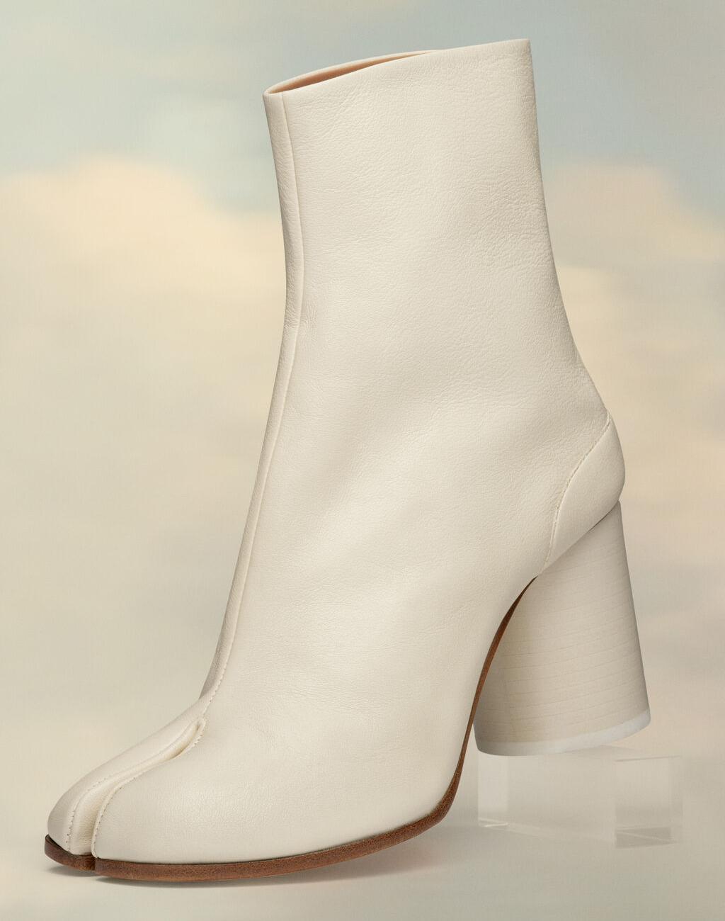 Tabi ankle boots White