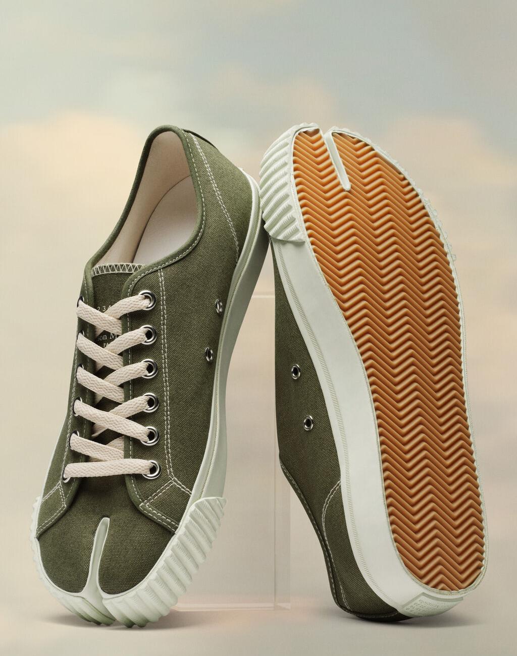 Tabi sneakers in Olive