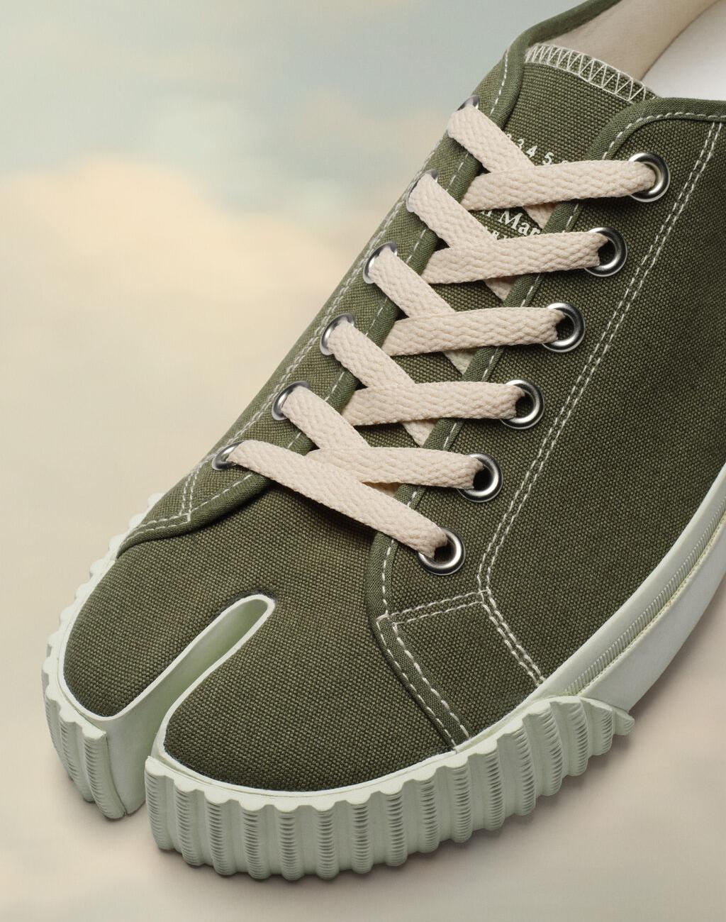 Tabi sneakers in Olive