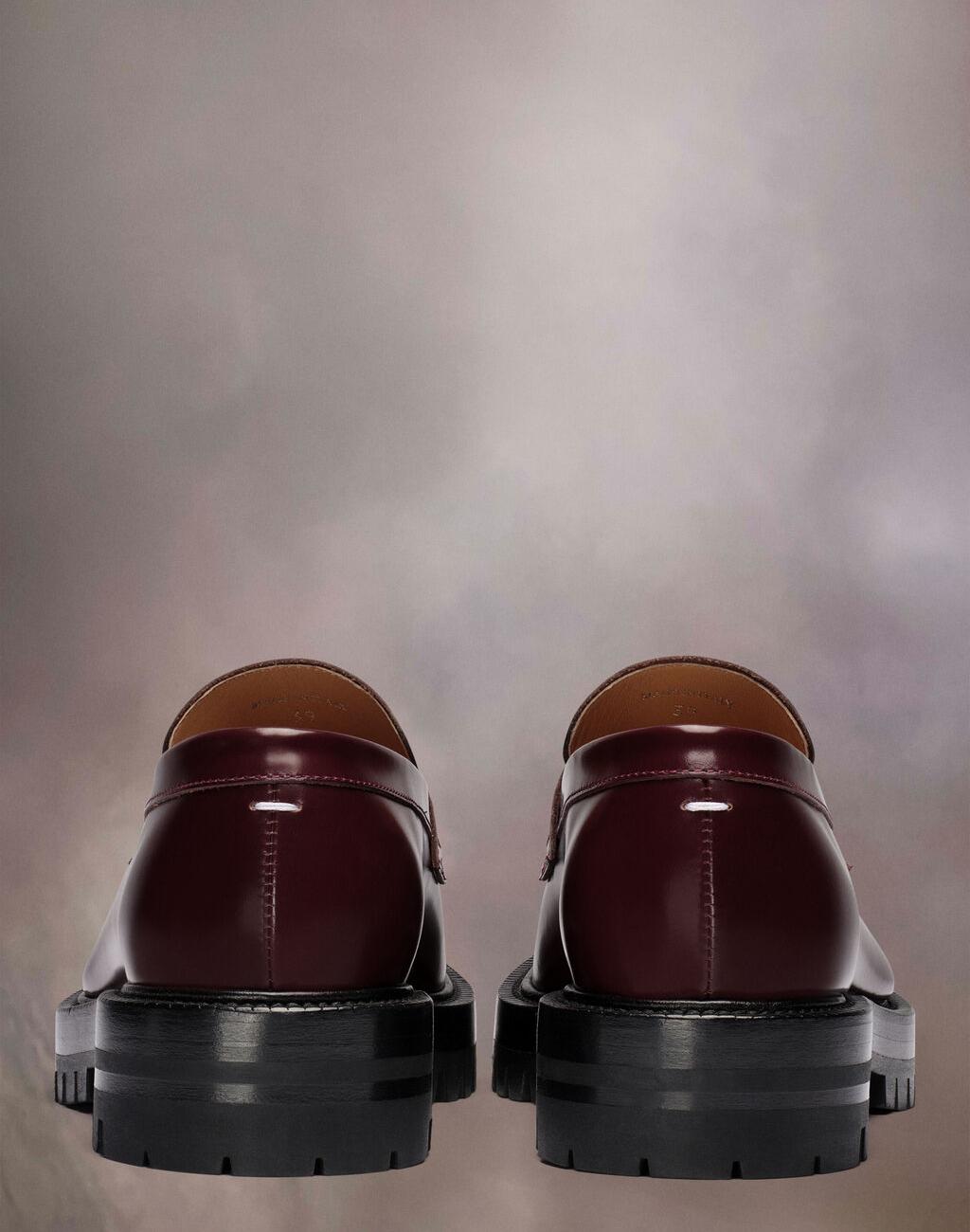 Tabi County Loafers in Bordeaux