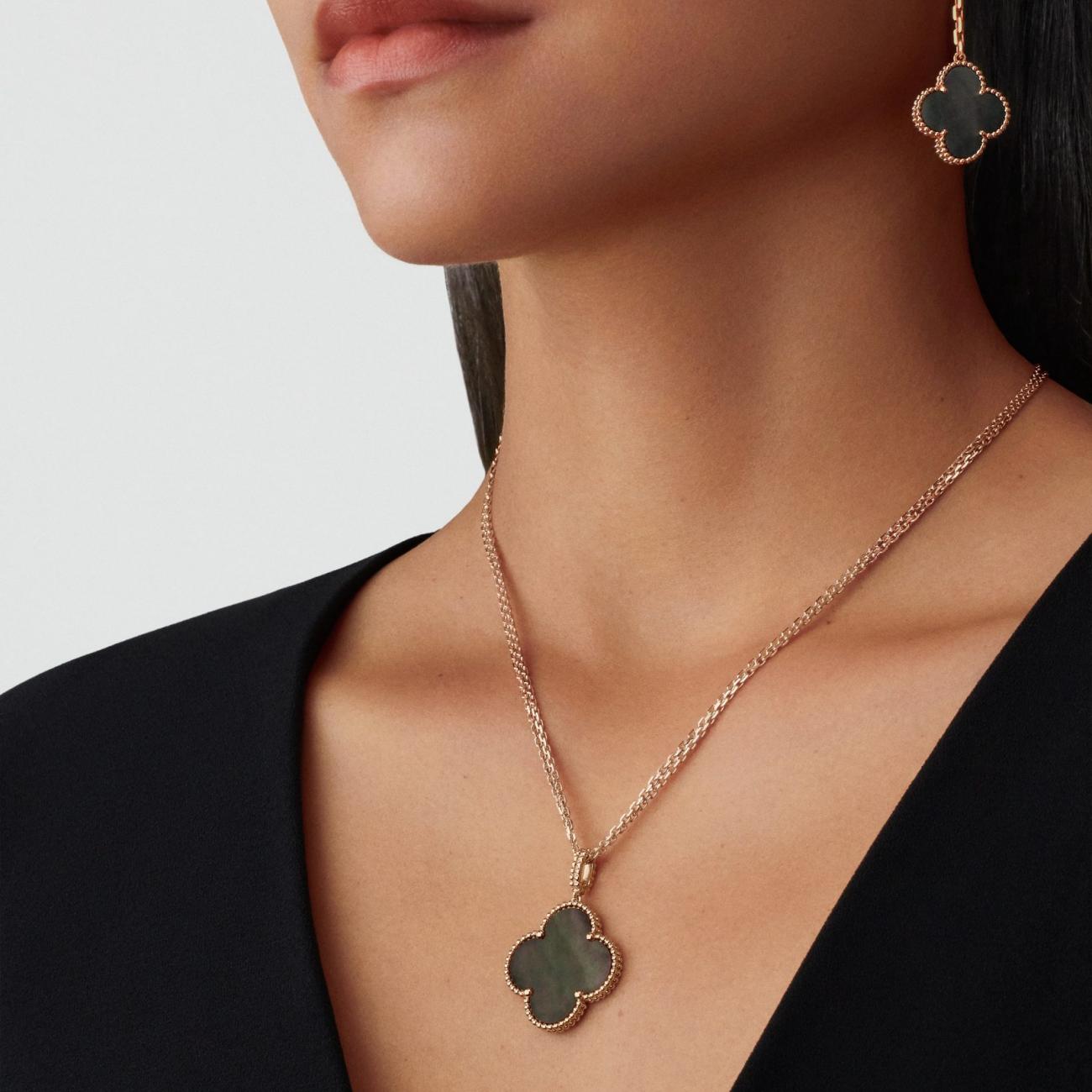 Magic Alhambra long necklace, 1 motif