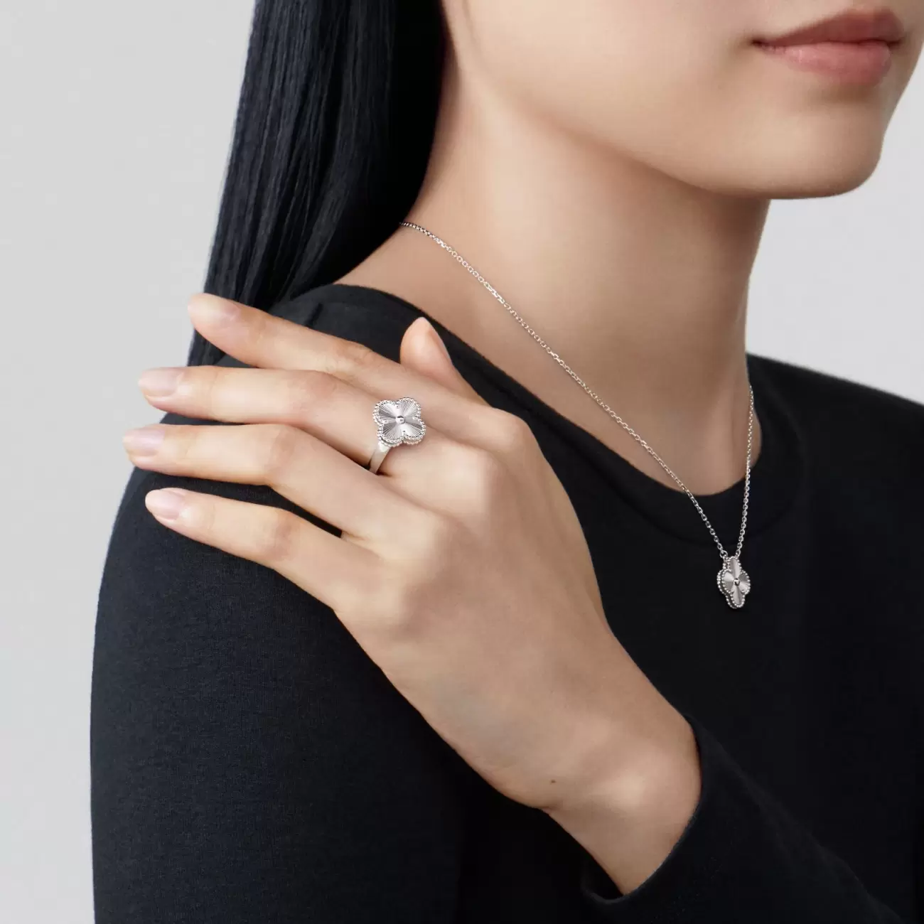 Vintage Alhambra Earrings 18K white gold