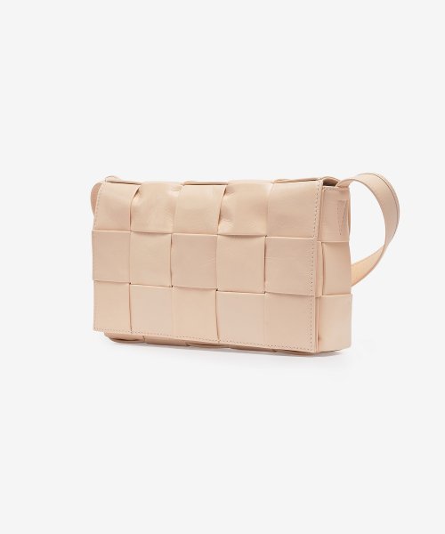 CASSETTE CROSSBODY BAG - Cream