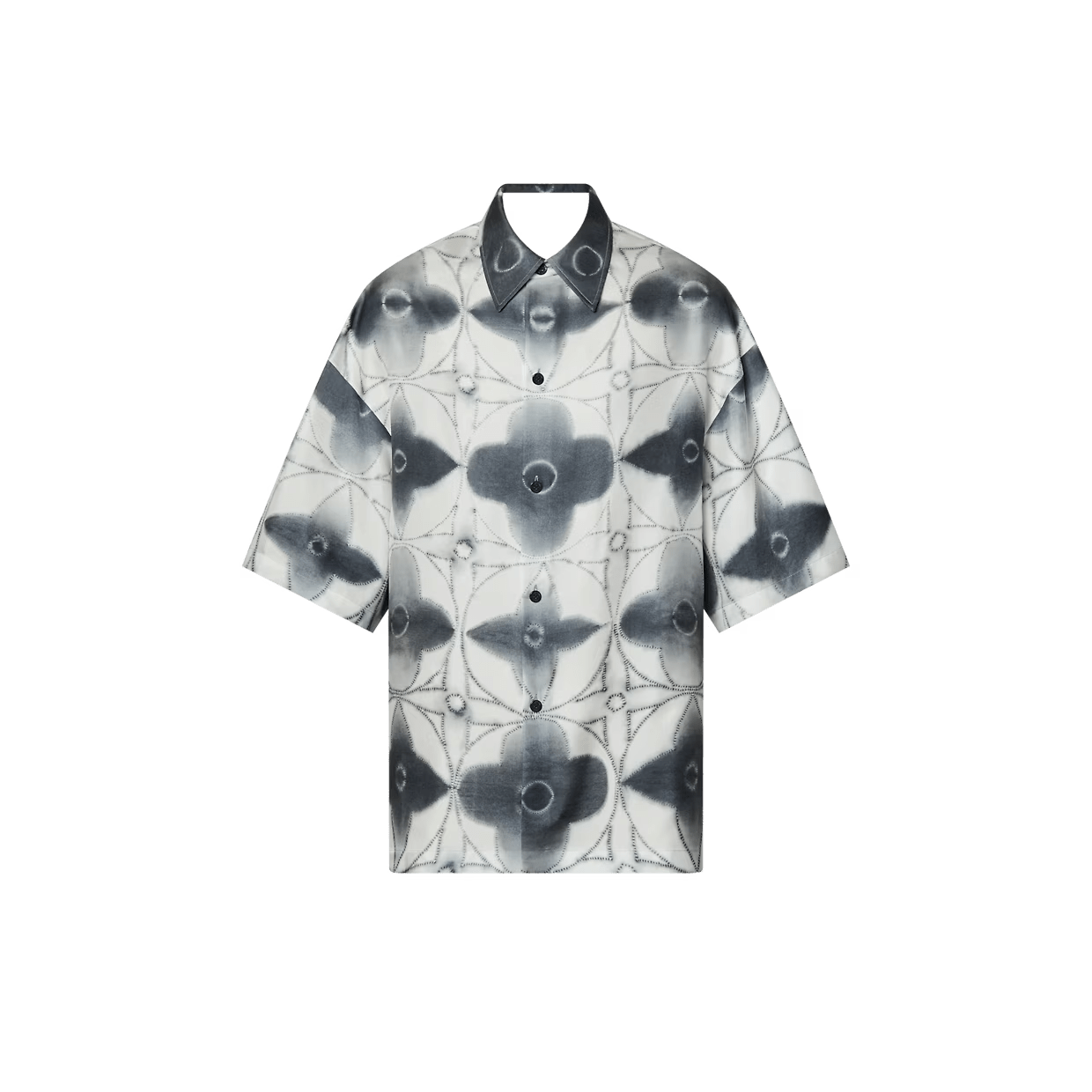 Multi buttonhole short sleeved pajama shirt