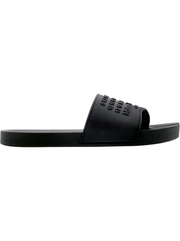 LOGO EMBOSSED TABI SLIDERS BLACK IN BLACK