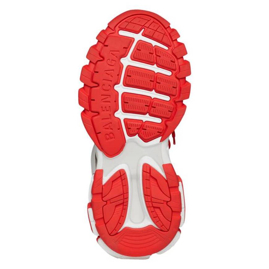 WOMEN'S TRACK TRAINERS IN RED 