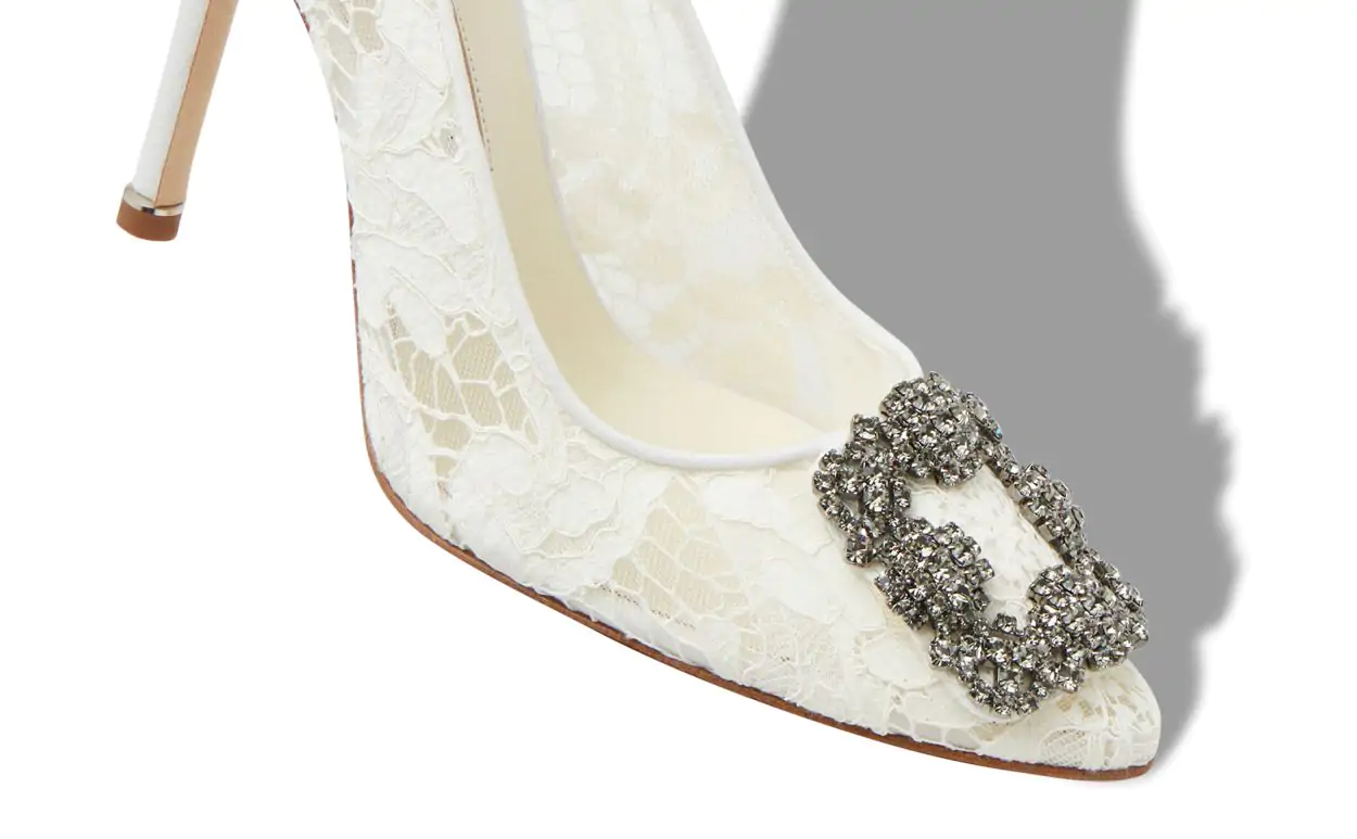 HANGISI LACE Light Cream Lace Jewel Buckle Pumps