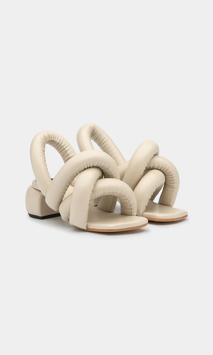 SAUSAGE HEEL Beige