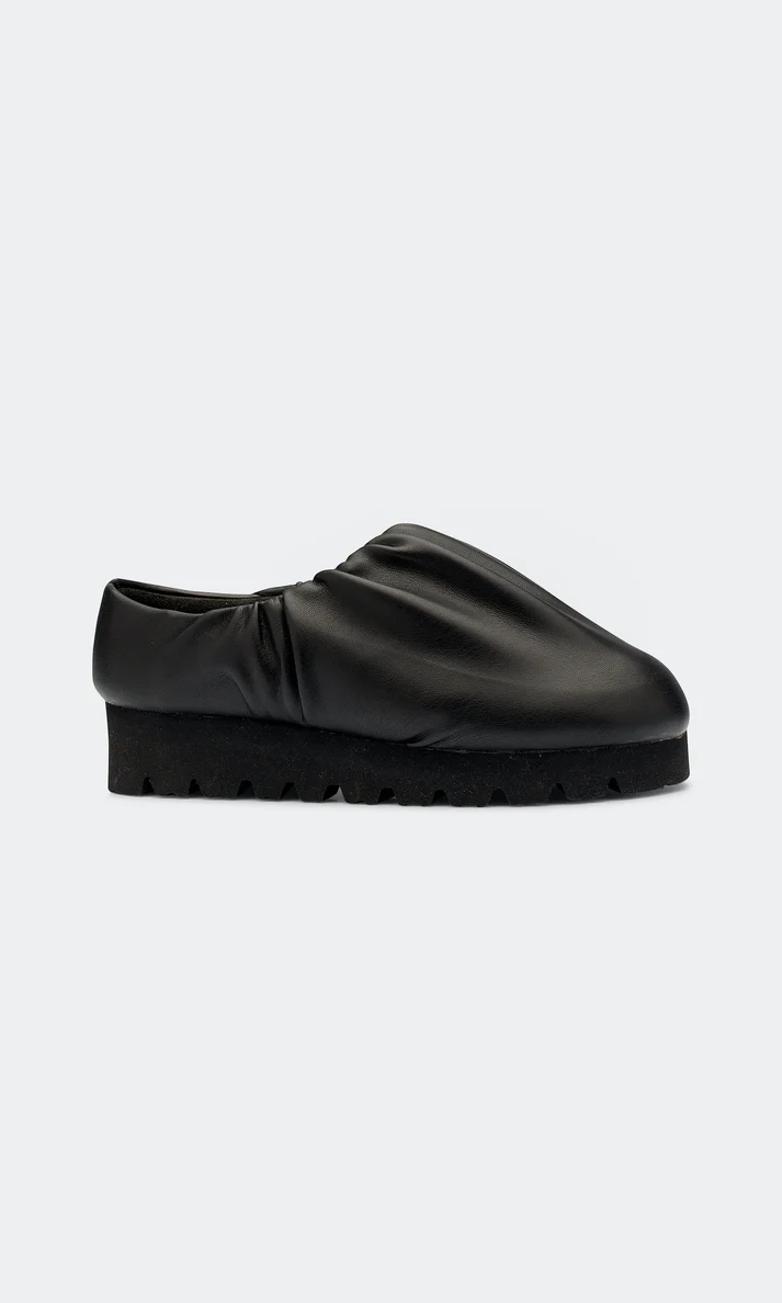 CAMP SHOE LOW Black