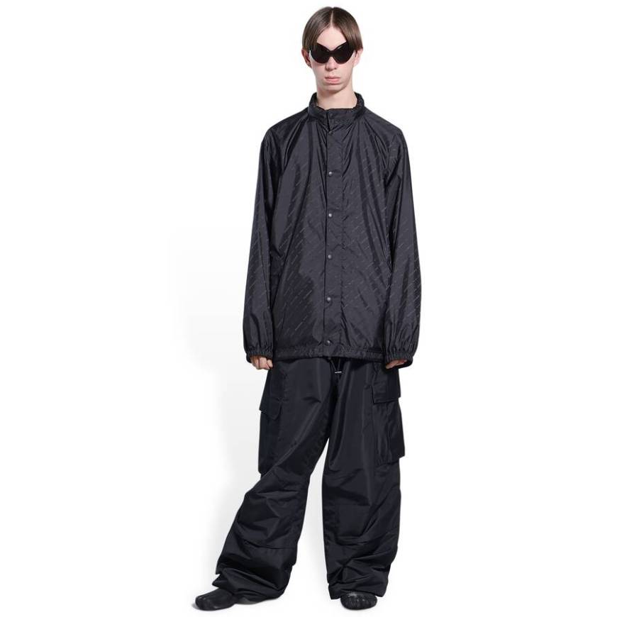 MEN'S ALLOVER LOGO RAIN JACKET IN BLACK