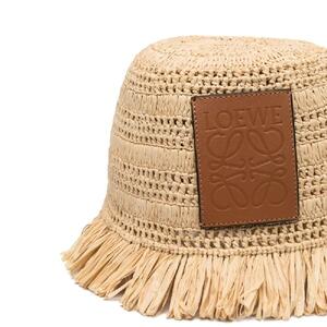 Logo patch raffia fringe crochet hat