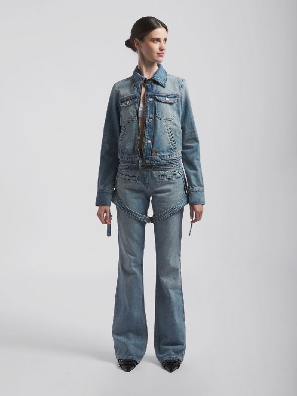 Zippered cropped denim jacket