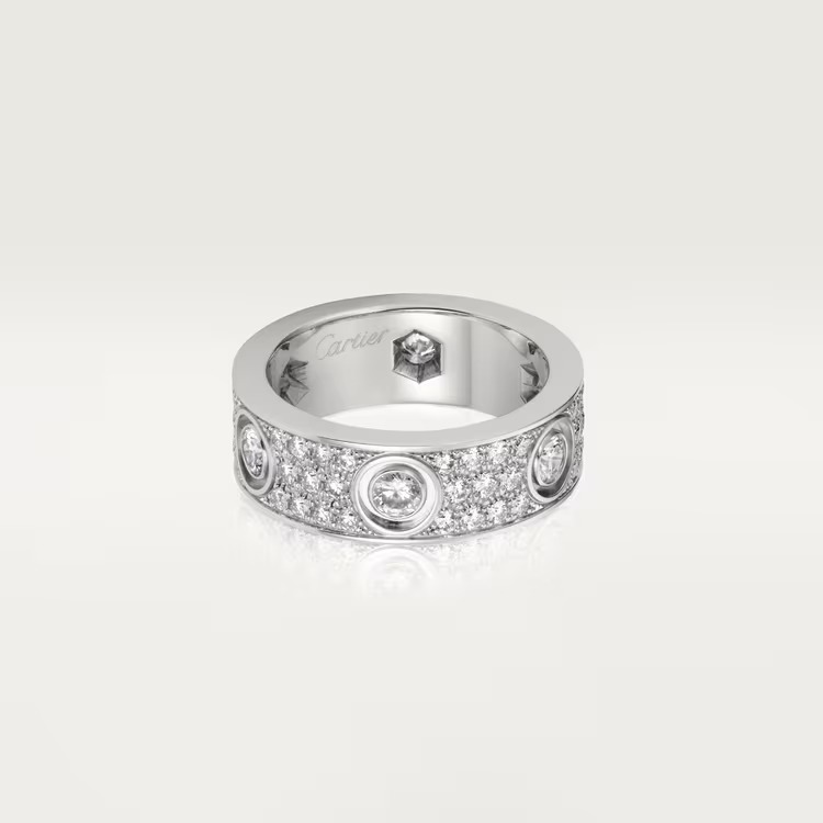 LOVE RING SET WITH PAVÉ DIAMONDS