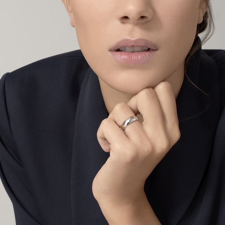 1895 WEDDING BAND-B4059500