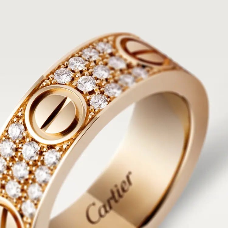 LOVE RING, SET WITH DIAMOND PAVÉ