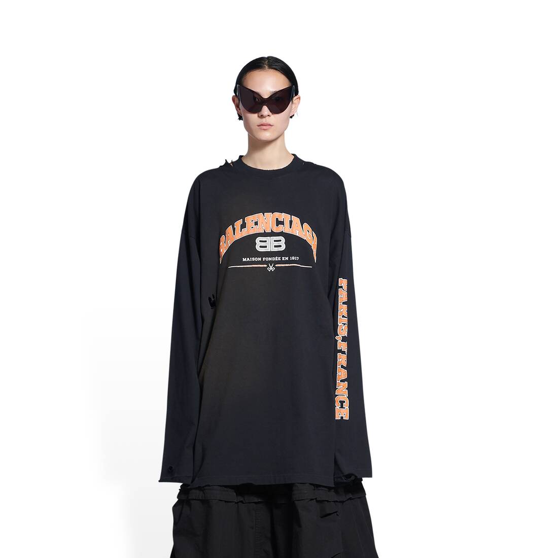MAISON BALENCIAGA LONG SLEEVE T-SHIRT OVERSIZED FOR WOMEN IN BLACK