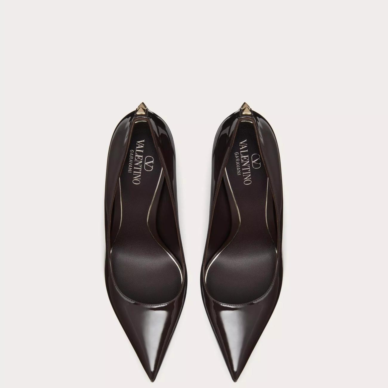 ROCKSTUD PATENT LEATHER PUMPS 90 MM