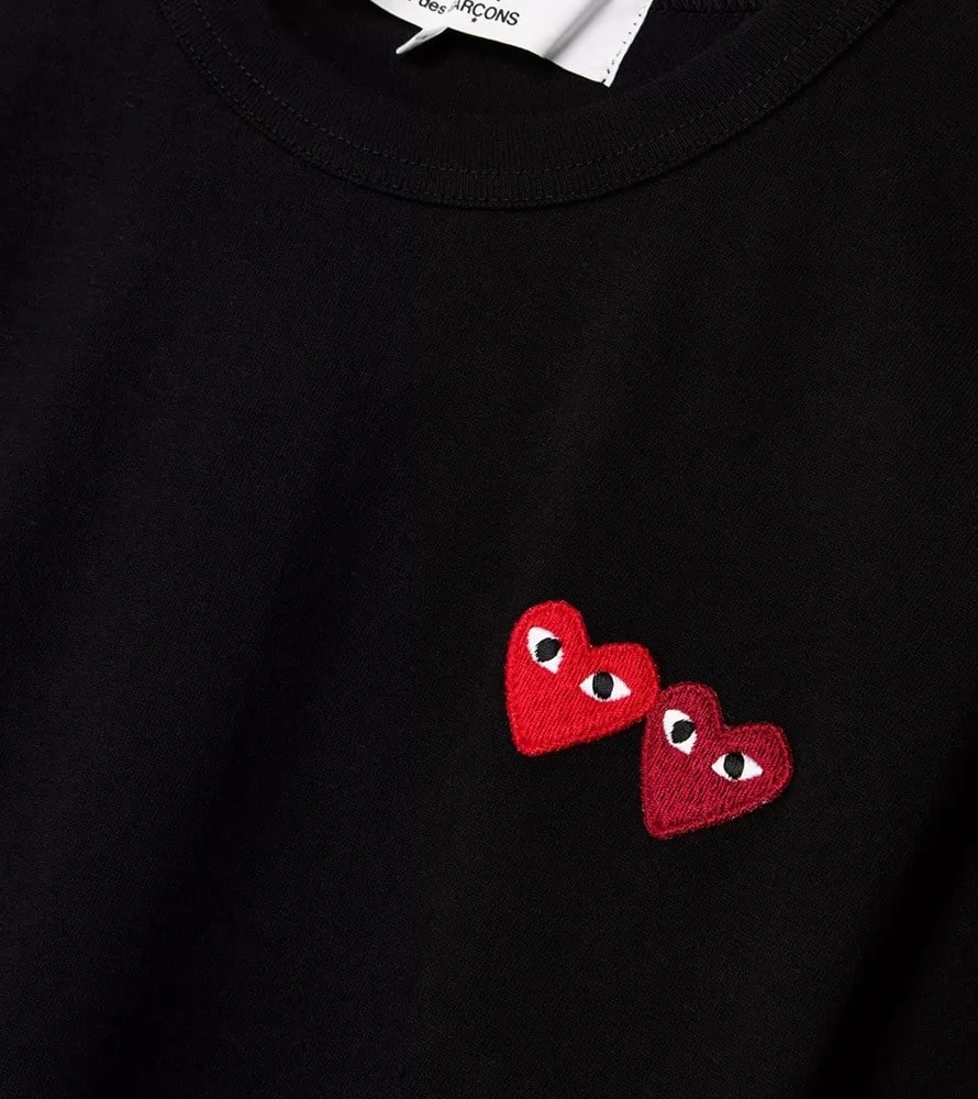 Black Double Heart Wappen Short Sleeve Tee