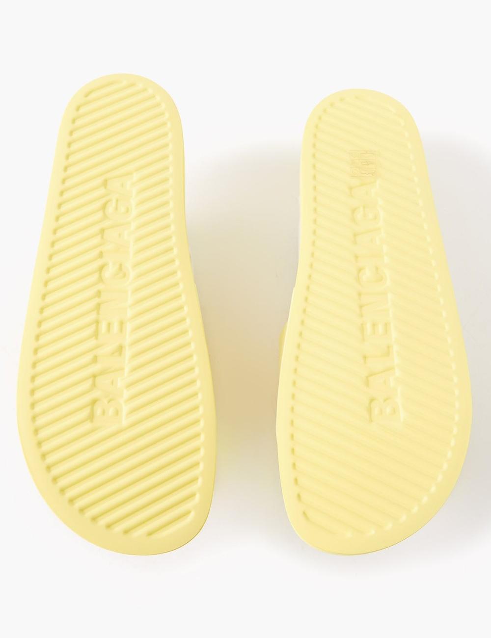 Logo embossed slides