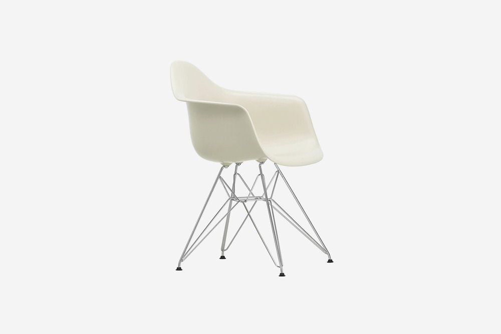 Vitra Eames Plastic Armchair DAR Pebble