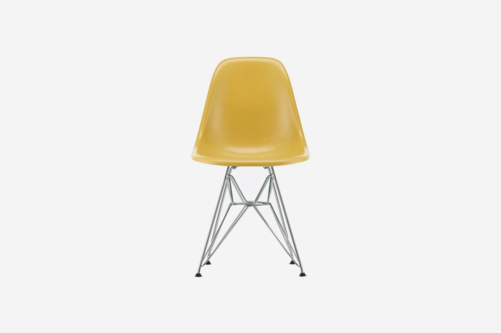 Vitra Eames Fiberglass Side Chair DSX Light Ochre