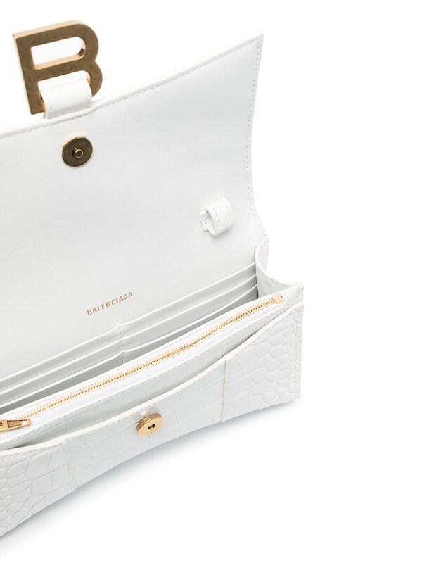 Crocodile Embossing Chain Wallet Bag white