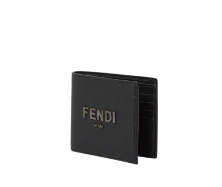 Logo half wallet