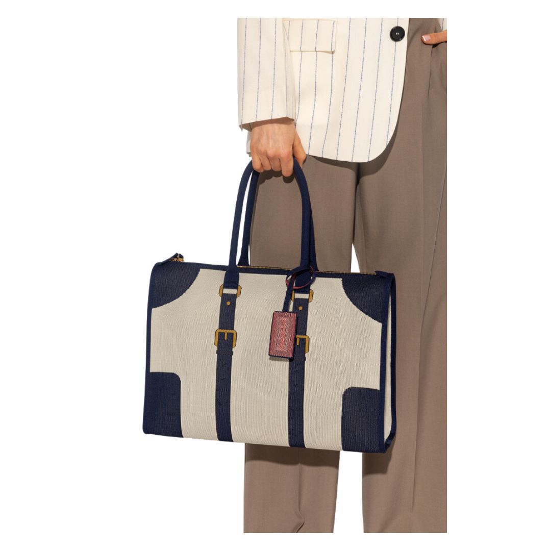 Trompe l'oeil jacquard travel bag