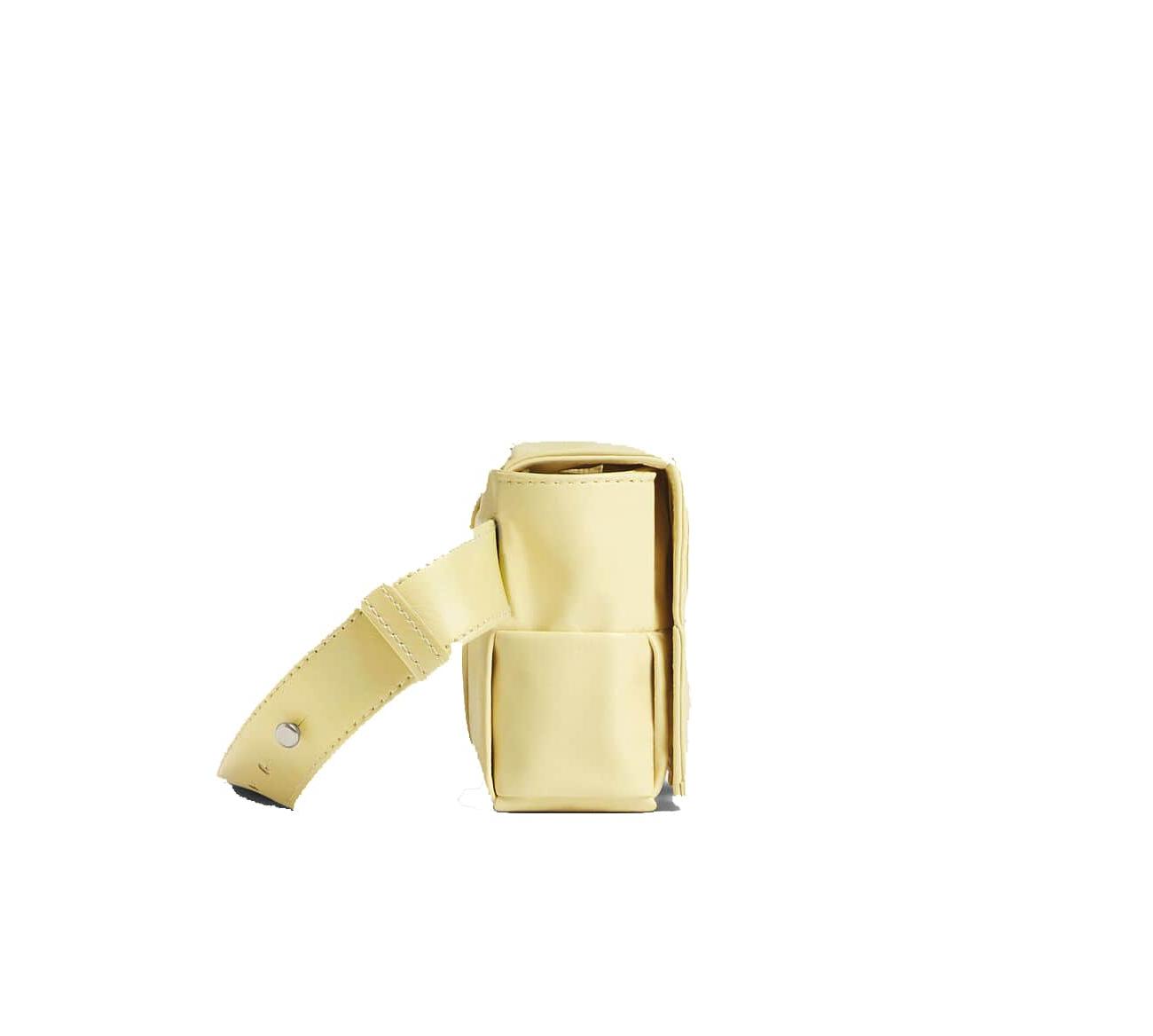 Mini belt bag in leather with intrecciato weave Ice cream