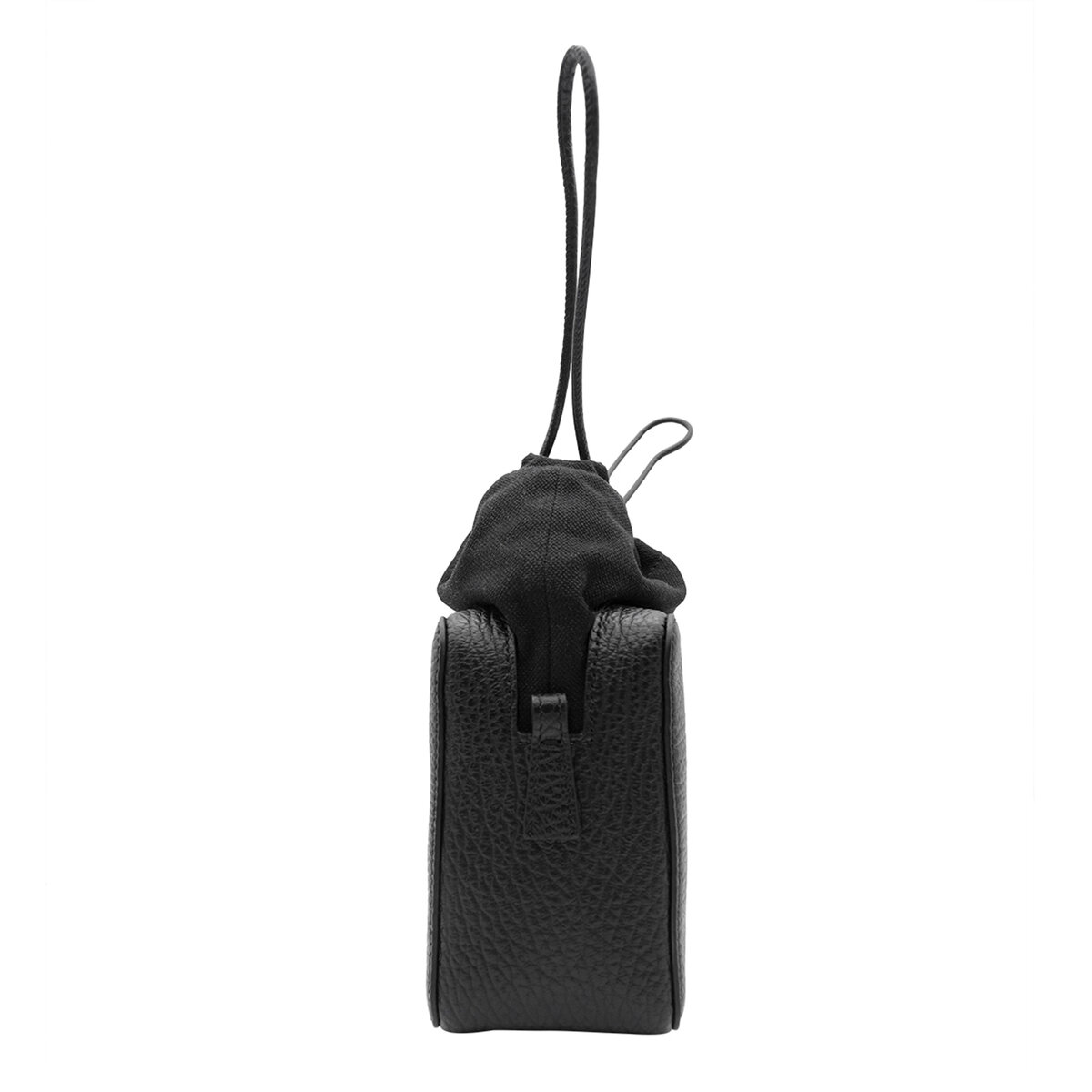 MAISON MARGIELA GRAINED LEATHER SHOULDER BAG IN BLACK