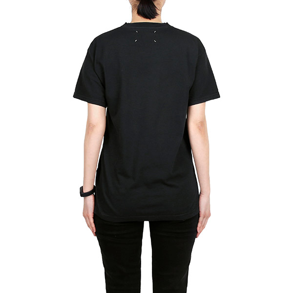 Backstitch Number Logo T-shirt