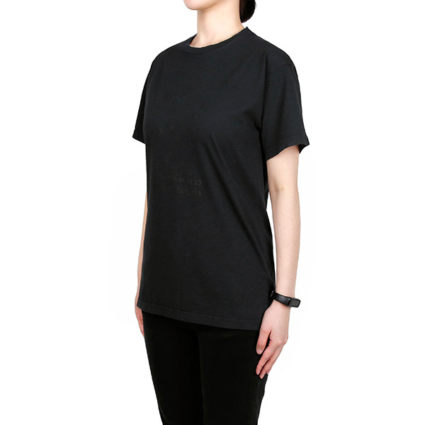 Backstitch Number Logo T-shirt