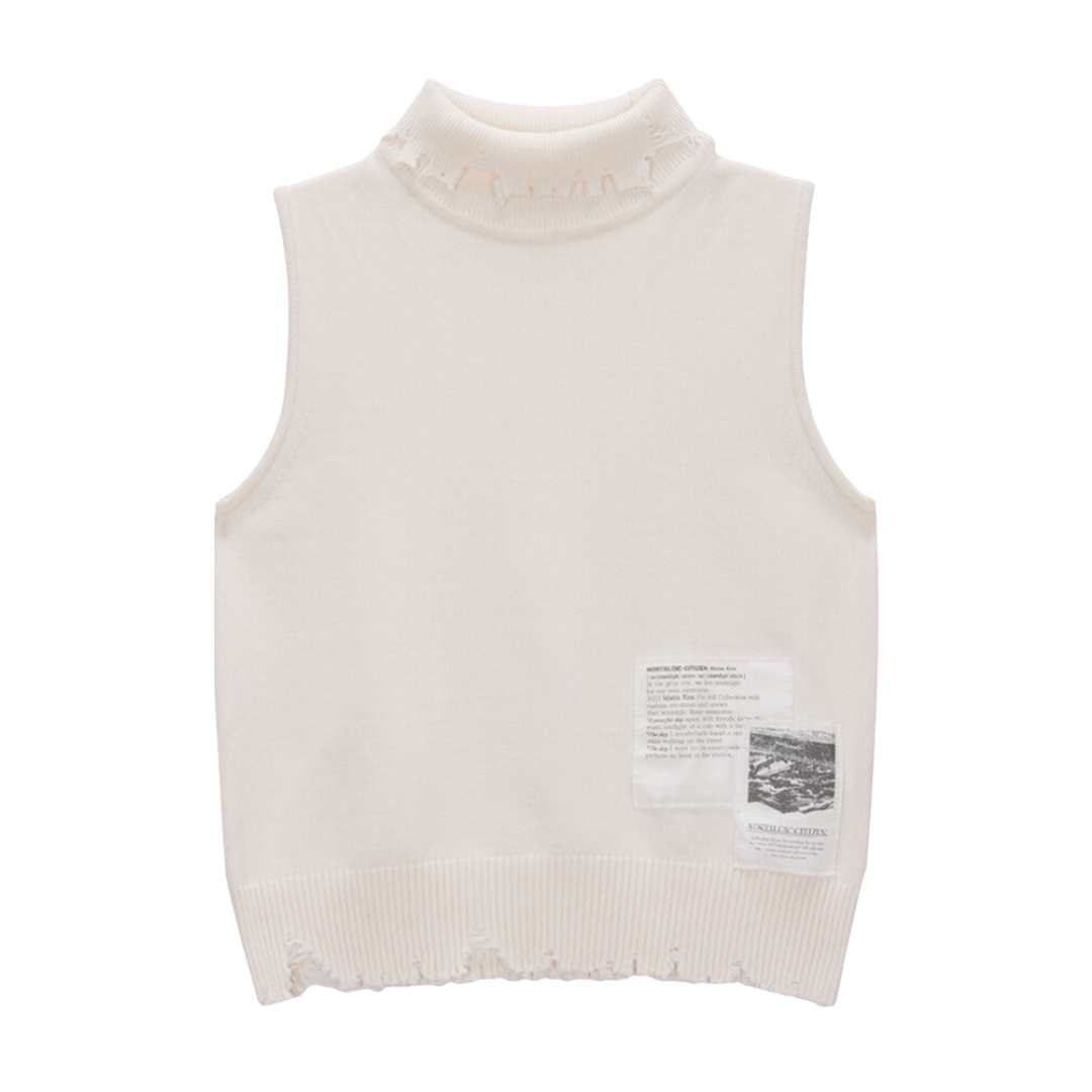 DAMAGE SLEEVELESS TURTLE NECK KNIT TOP IN IVORY