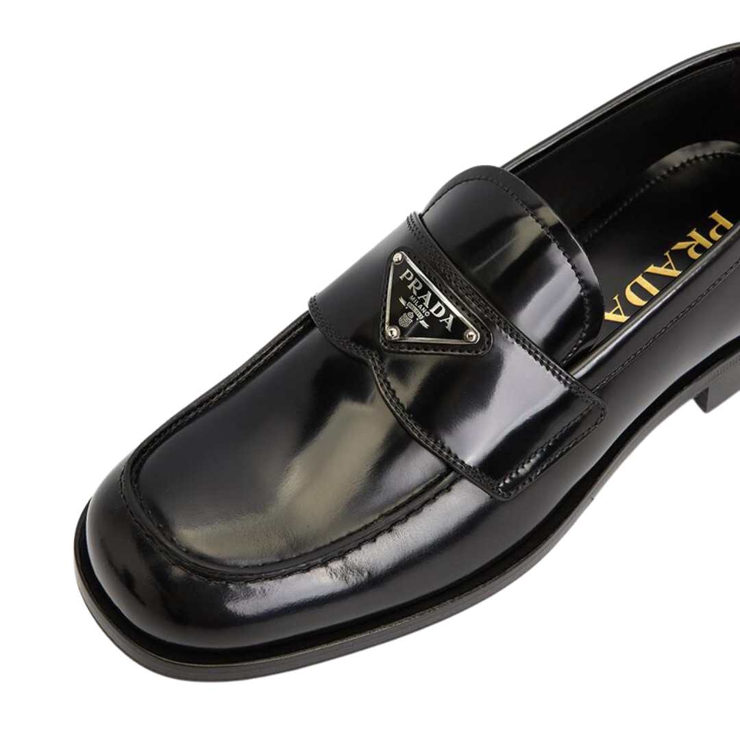 Triangle logo loafers