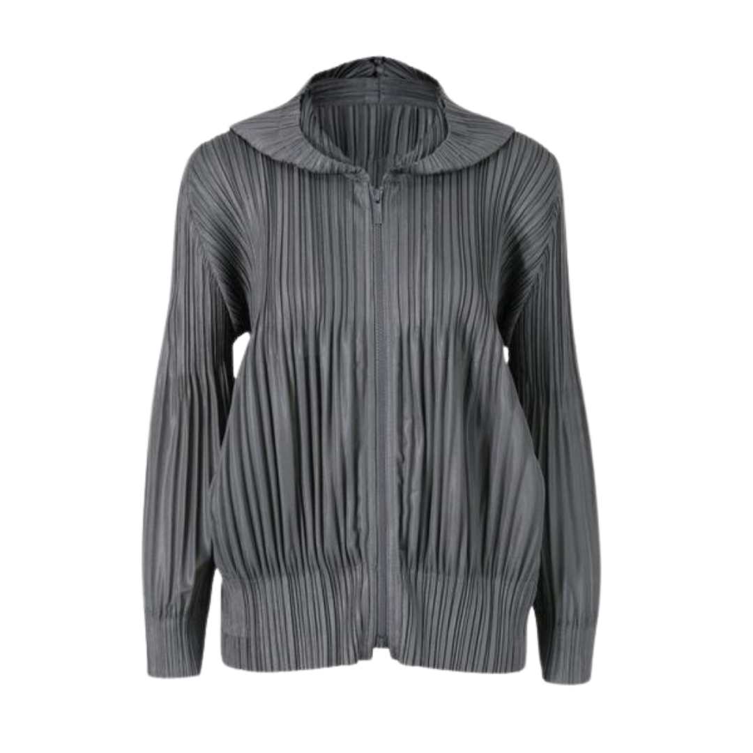 Pleated hood zip-up