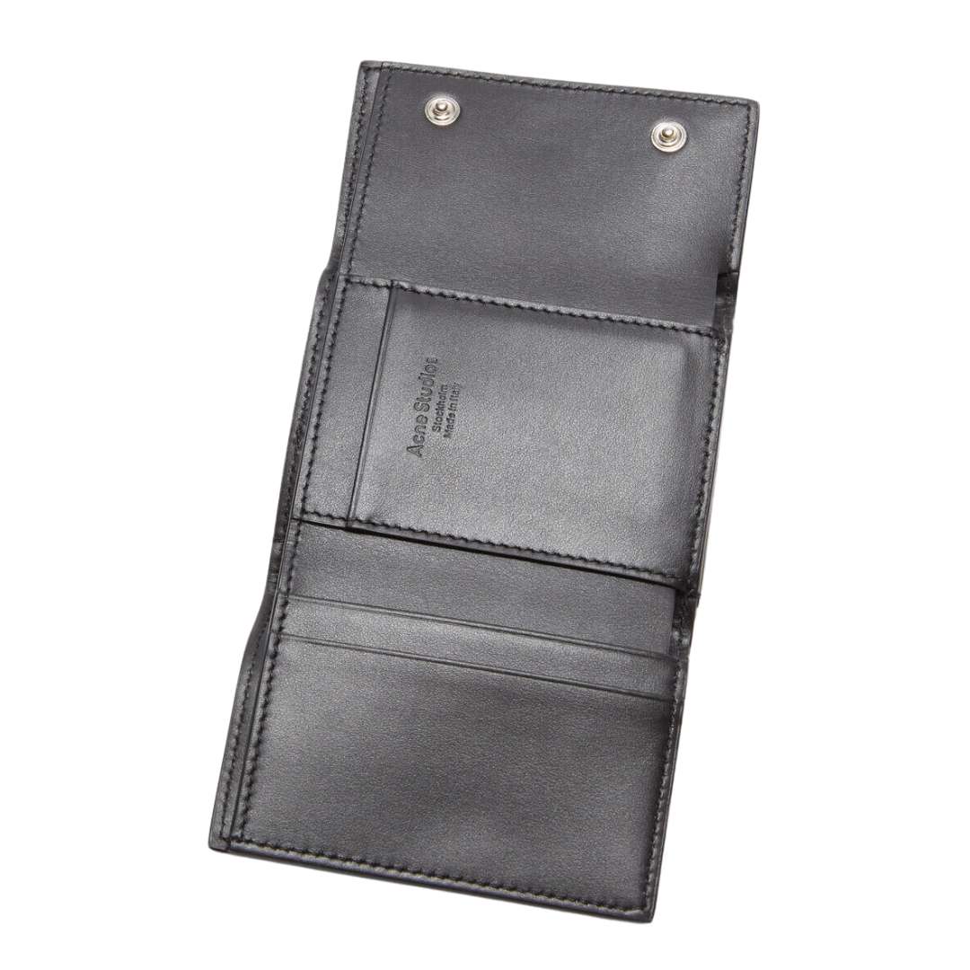 Trifold leather wallet