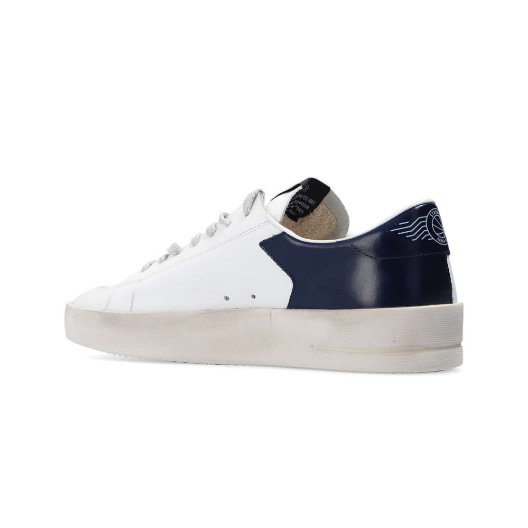 Stardan with star in ice-gray suede and blue-navy heel tab