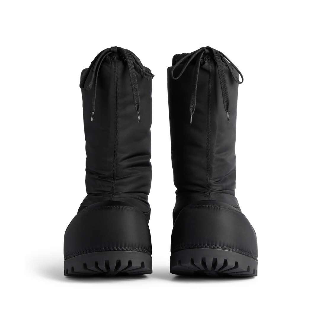 Alaska high boots