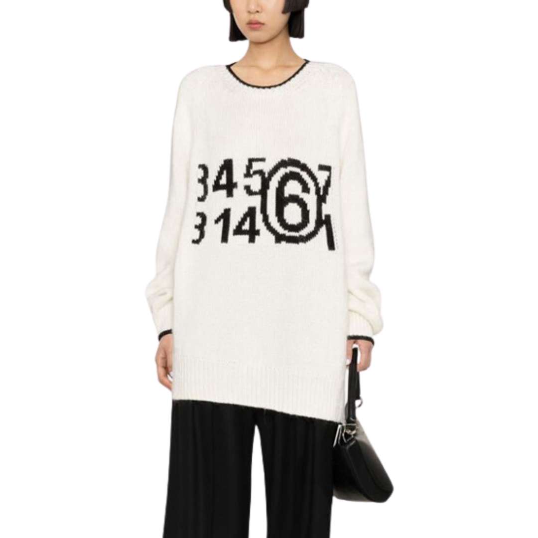 Numbering logo oversized white knit