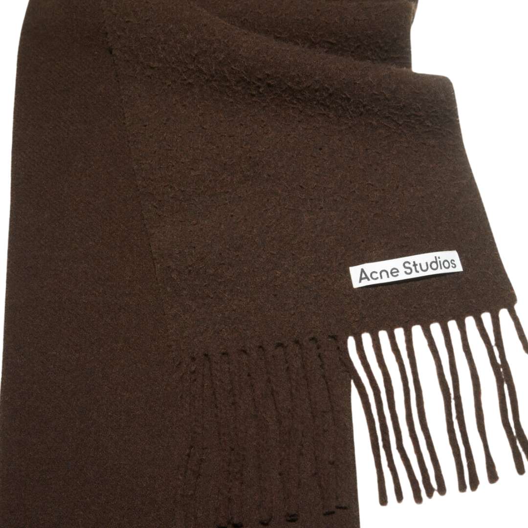 Wool fringe scarf