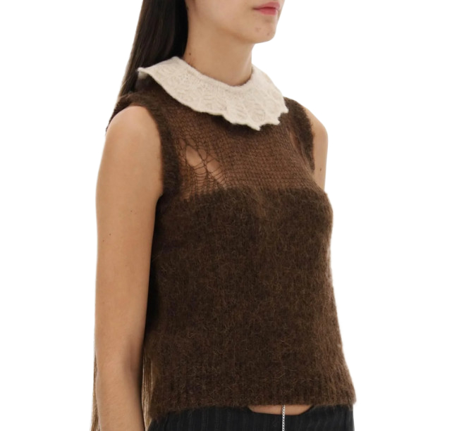 Knit collar