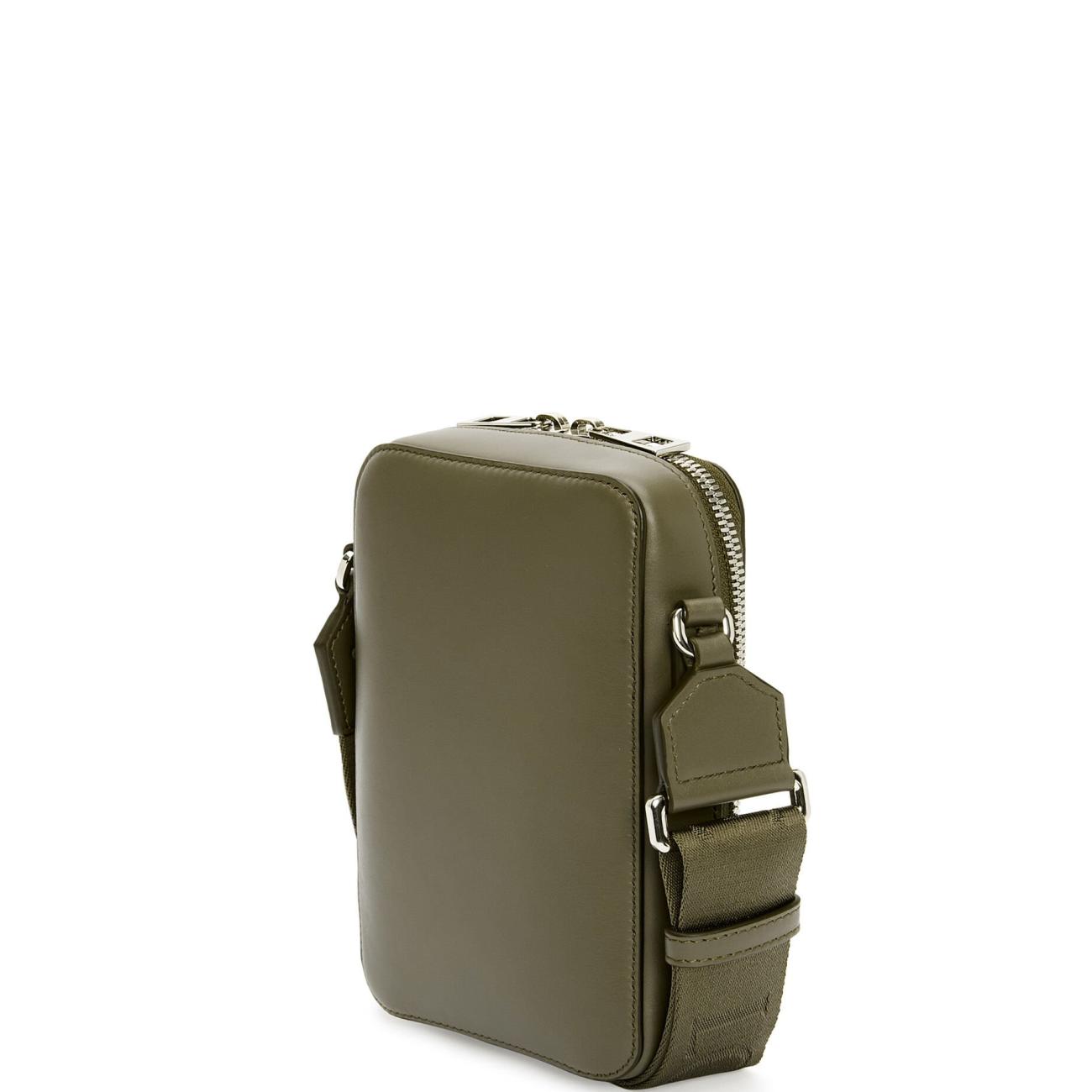 Vertical crossbody pocket bag