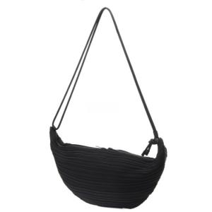 Leaf pleated bag