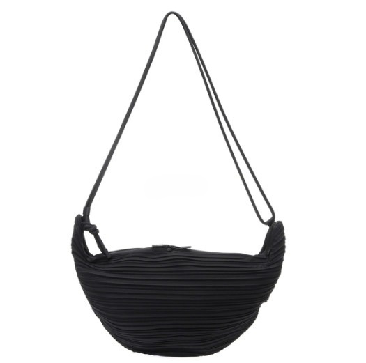 Leaf pleated bag