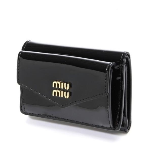 Matelasse logo leather wallet