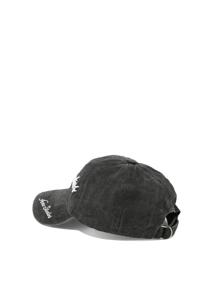 Baseball cap with logo