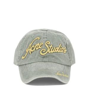 Baseball cap with logo