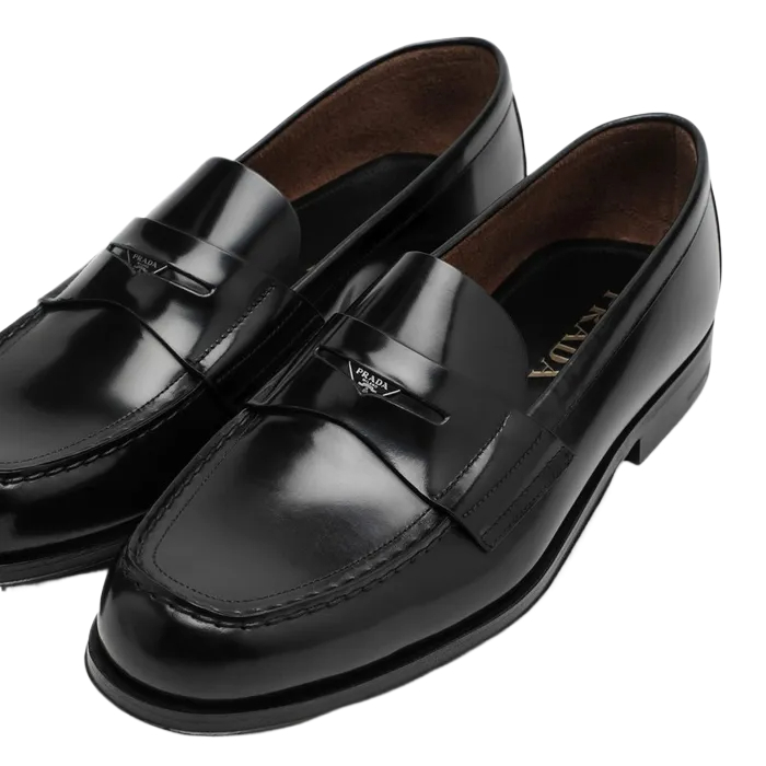 Classic black loafer